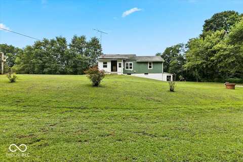 200 S Madison Street, Bowling Green, IN 47833
