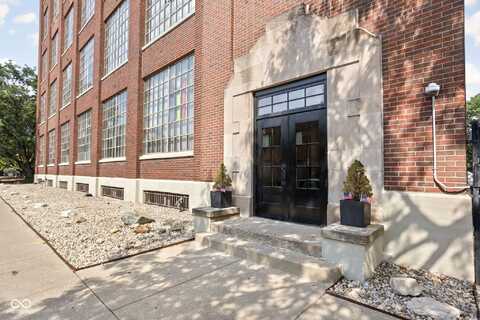 611 N Park Avenue, Indianapolis, IN 46204