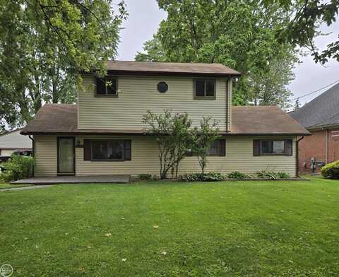 5556 Noll, Sterling Heights, MI 48310