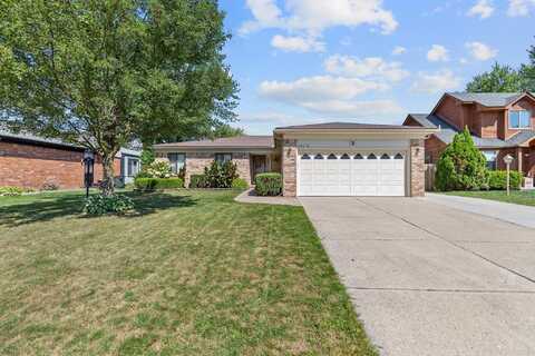 26161 Birchcrest, Chesterfield, MI 48051