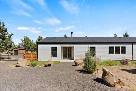 6623 NW Tetherow Road, Redmond, OR 97756