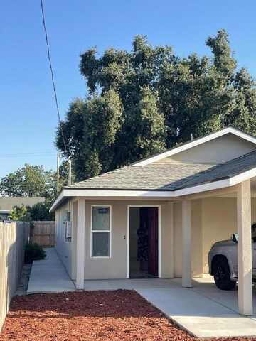 195 W Date AVE, PORTERVILLE, CA 93257