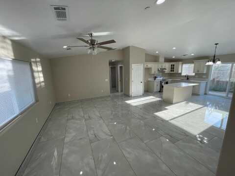 195 W Date AVE, PORTERVILLE, CA 93257