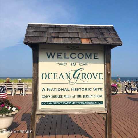 98 Pennsylvania Avenue, Ocean Grove, NJ 07756