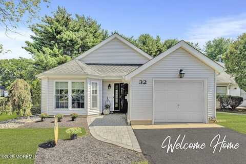 32 Jasmine Lane, Freehold, NJ 07728
