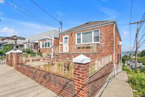 125-21 5 Ave, College Point, NY 11356