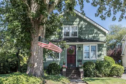 19 Princeton Street, Garden City, NY 11530