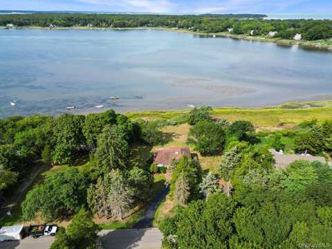 24 Conscience Circle, Setauket, NY 11733