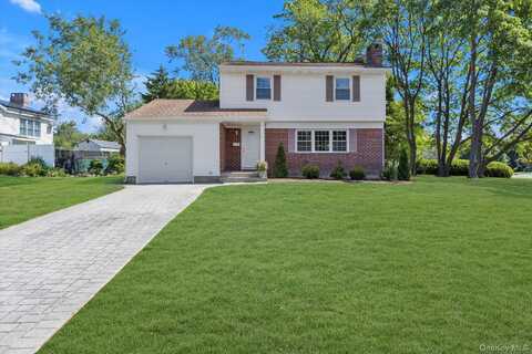 1 Spencer Way, Kings Park, NY 11754