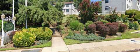 68-76 136th Street, Kew Gardens, NY 11367