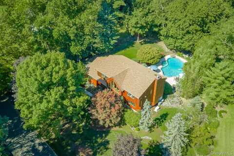 3 Henry Court, Montebello, NY 10901