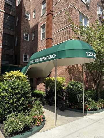 123-25 82nd Avenue, Kew Gardens, NY 11415