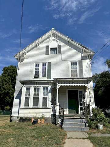 152 Main Street, Madison, ME 04950
