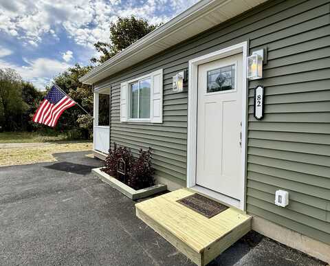 82 County Road, Eastport, ME 04631