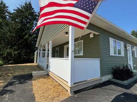 82 County Road, Eastport, ME 04631