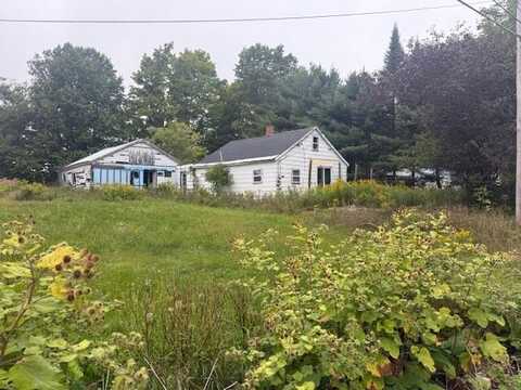 3091 W. Chapman Road, Mapleton, ME 04757