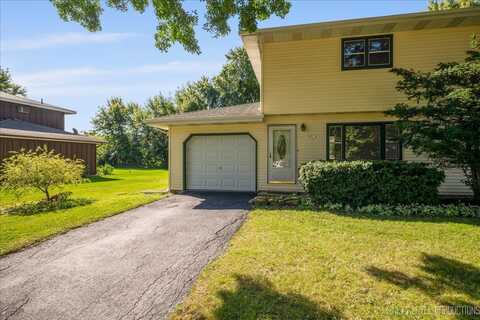 635 James Street, Hinckley, IL 60520