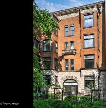 1429 N Dearborn Street, Chicago, IL 60610