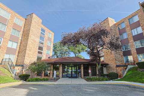 500 W Huntington Commons Road, Mount Prospect, IL 60056