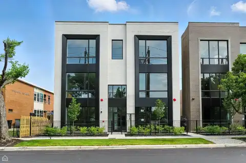 1616 W Hastings Street, Chicago, IL 60608