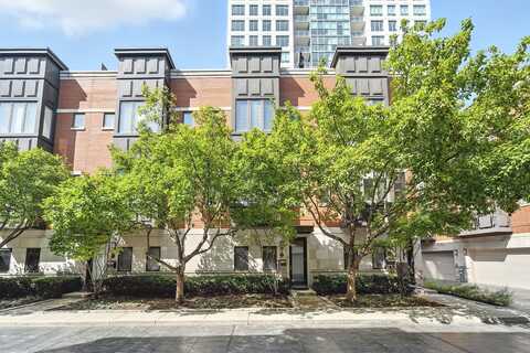 460 W Superior Street, Chicago, IL 60654