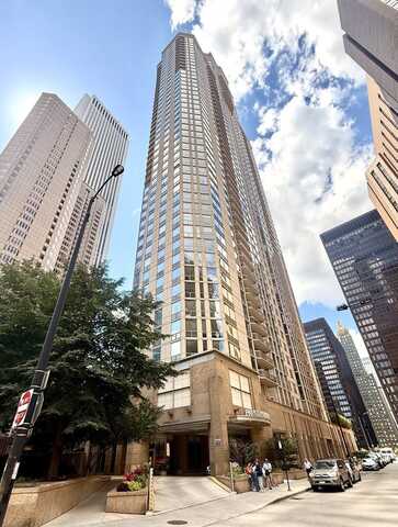 222 N Columbus Drive, Chicago, IL 60601