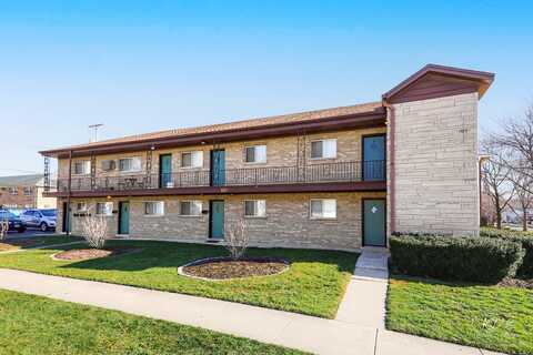 110 N Webster Street, Naperville, IL 60540