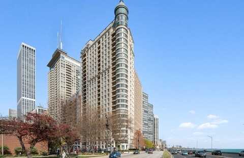 840 N Lake Shore Drive, Chicago, IL 60611