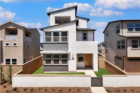 422 Lobata, Irvine, CA 92618
