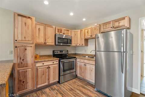 9641 Spyglass Avenue, Desert Hot Springs, CA 92240