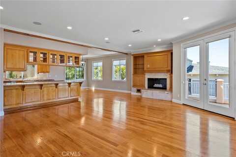944 5th Street, Hermosa Beach, CA 90254