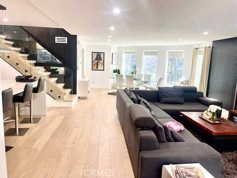 6672 Lakeridge Road, Los Angeles, CA 90068