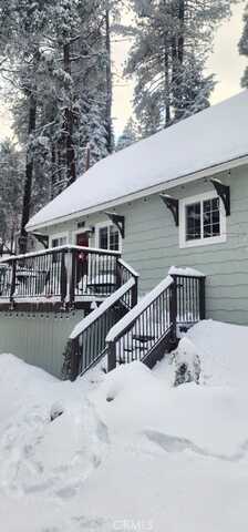 652 E Victoria Court, Lake Arrowhead, CA 92352