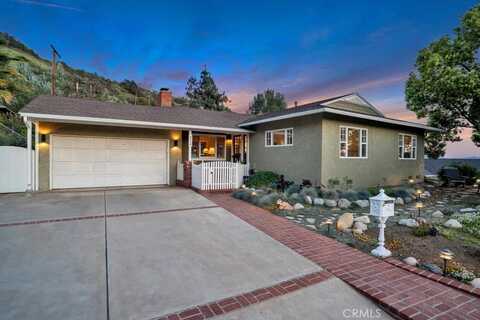 854 Irving Drive, Burbank, CA 91504