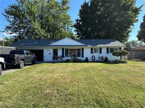 7548 Holly Drive, Mentor-On-The-Lake, OH 44060