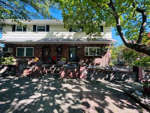 41 cambridge Avenue, North Hempstead, NY 11050