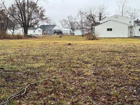 720 North 9th Avenue East, Newton, IA 50208