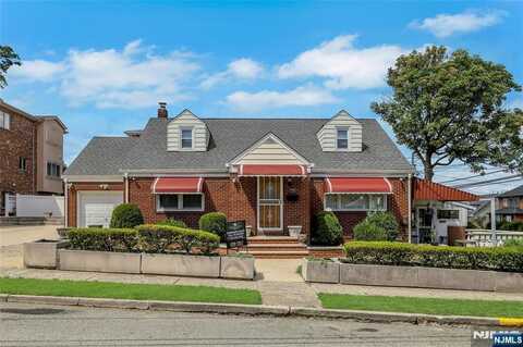 345 Roff Avenue, Palisades Park, NJ 07650