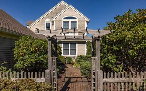 39 Old Bay Road, New Castle, NH 03854