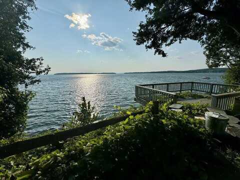 41 Sunset Beach Road, South Hero, VT 05486