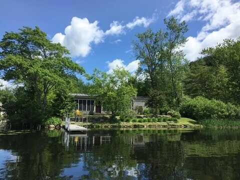 63 Ranny Road, Poultney, VT 05764