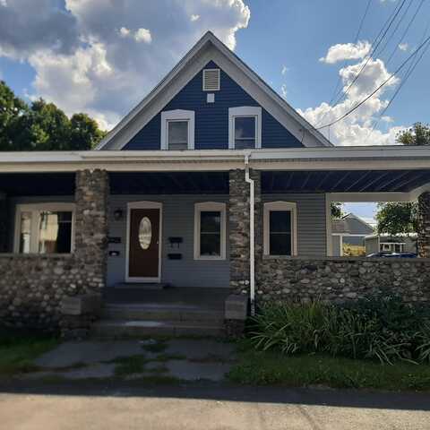 10 Parsons Street, Colebrook, NH 03576