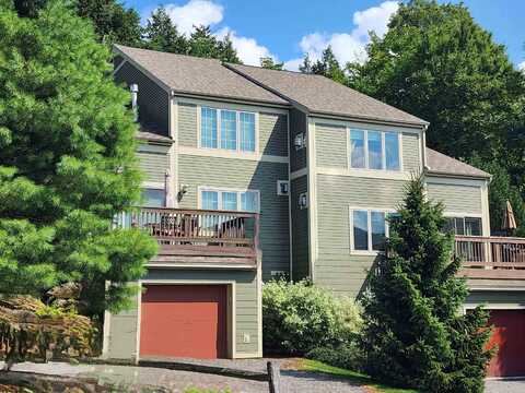 608B Topnotch Road, Stowe, VT 05672