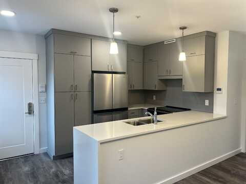 106 Grove Street, Peterborough, NH 03458