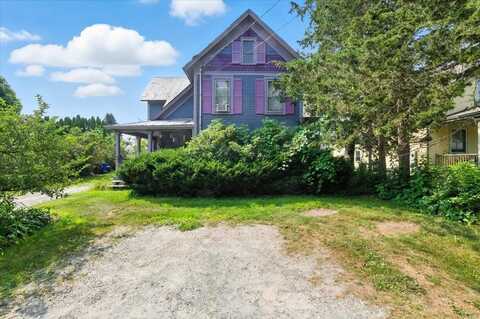 1066 Falls Road, Shelburne, VT 05482