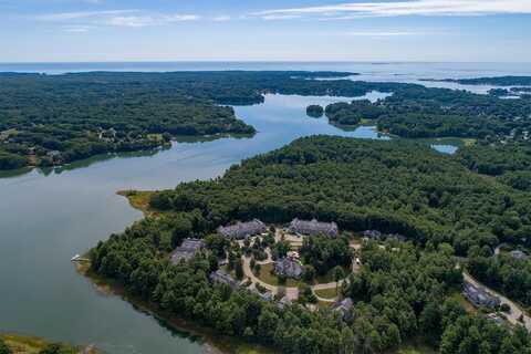 100 Shepards Cove Road, Kittery, ME 03904