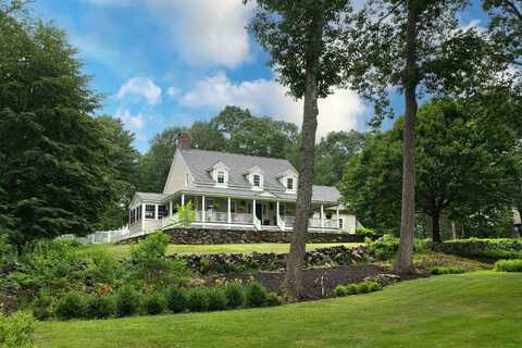 8 Old Seabury Road, York, ME 03909