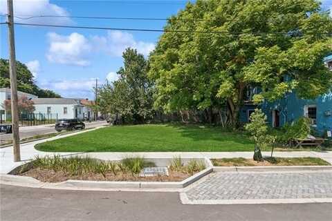 1401 MANDEVILLE Street, New Orleans, LA 70117