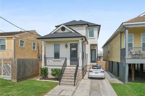 5803 FRANKLIN Avenue, New Orleans, LA 70122