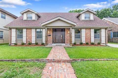 145 MACQUE Drive, Harahan, LA 70123